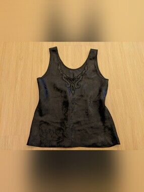 Erika Taylor top.